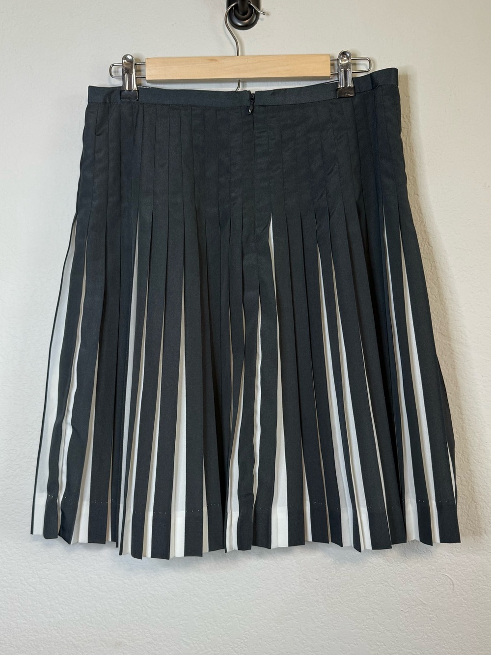 J Crew Accordion Pleated Black & White Contrast Full Midi Skirt A9680 Size 6 - Picture 6 of 12